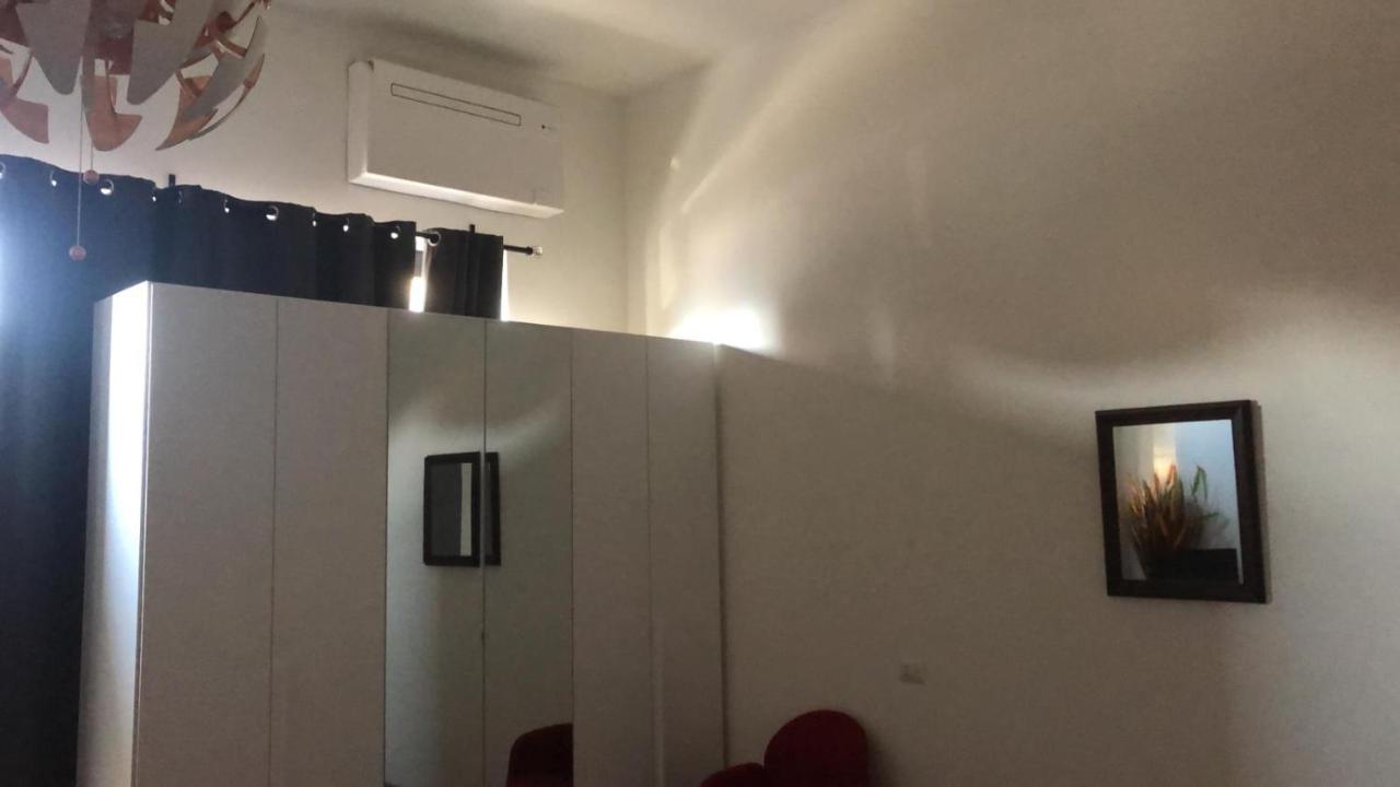 Monolocale Arredato Con Una Camera Lejlighed Parma Eksteriør billede